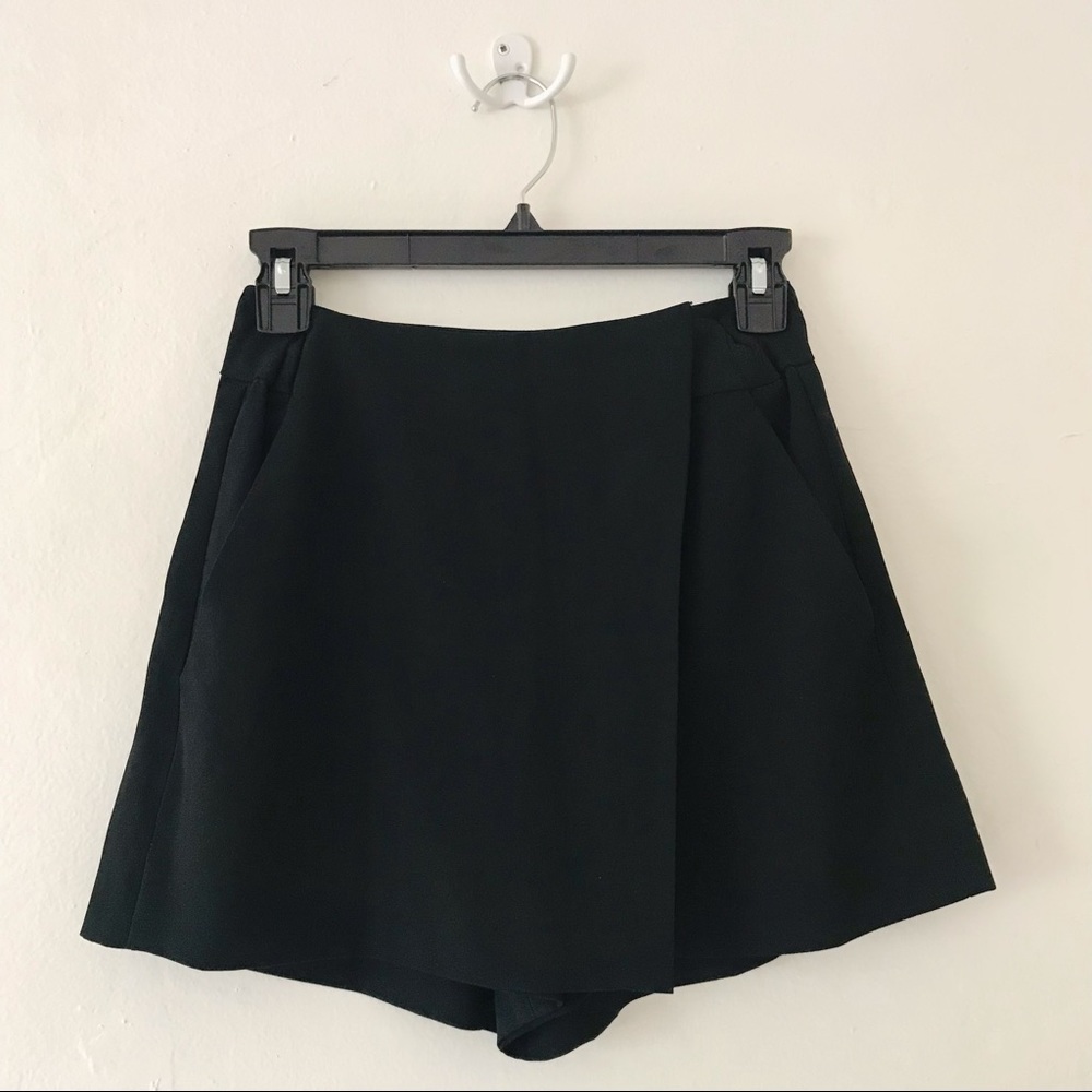 Aritzia Babaton Skorts XS 2 25 26